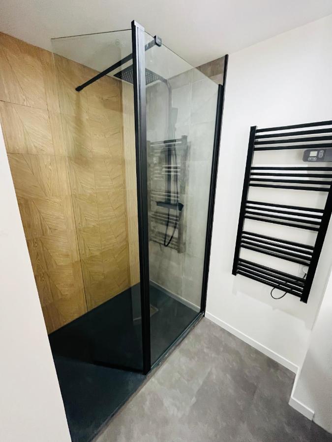 Vakantiehuis Charmante Maison En Pierre - Centre -